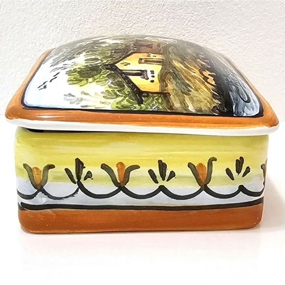 Vintage Painted Ceramic Jewelry Box - Picture 6 of 13